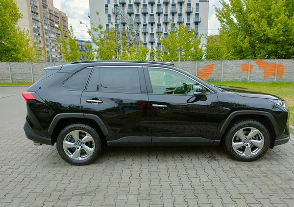 Toyota RAV4 cena 125000 przebieg: 100200, rok produkcji 2019 z Warszawa małe 67